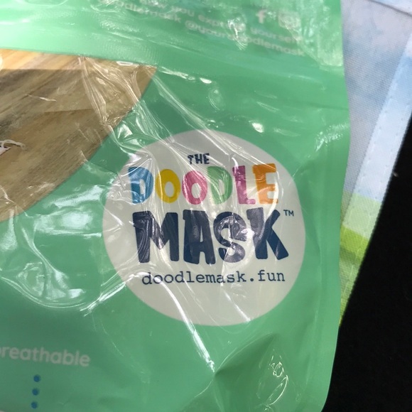 NWT 13 Reusable Children’s Face Masks 3 Packs of 3 & 1Pk of 4 Doodle Masks Space - Picture 7 of 16